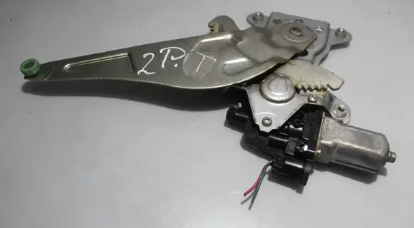 Suzuki SX4 Rear window lifting mechanism without motor