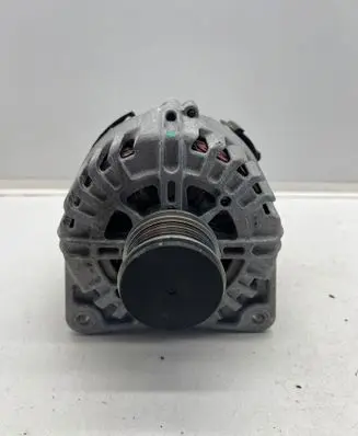 Renault Megane IV Generator/alternator 231006293R 2722638C A4209064900
