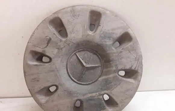 Mercedes-Benz Vito Viano W639 Original wheel cap A6394010825
