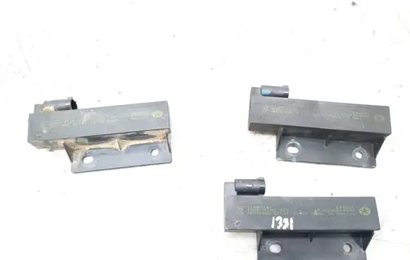 Fiat Freemont Aerial antenna amplifier 68068148AA