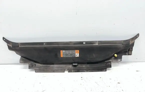 Ford Fusion II Radiator trim DS7316613AF DS7316613
