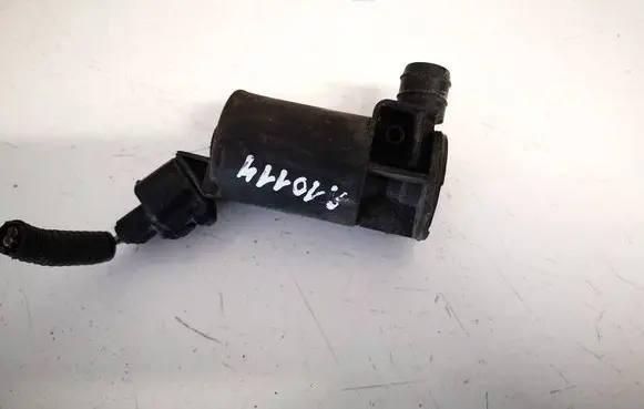 Lexus IS 220D-250-350 Windscreen/windshield washer pump 3670578207