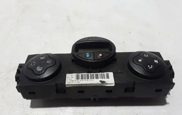 Renault Scenic II - Grand scenic II Air conditioner control unit module 8200141294