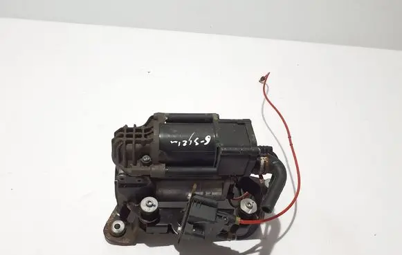 BMW 5 G30 G31 G38 Air suspension compressor/pump 6886721