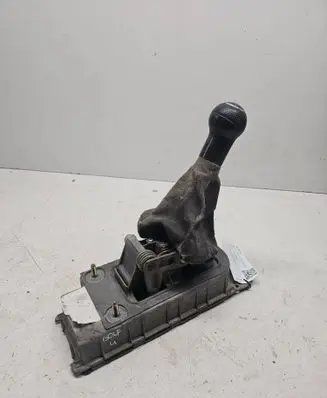 Volkswagen Golf IV Gear shifter/selector 1J0711061C
