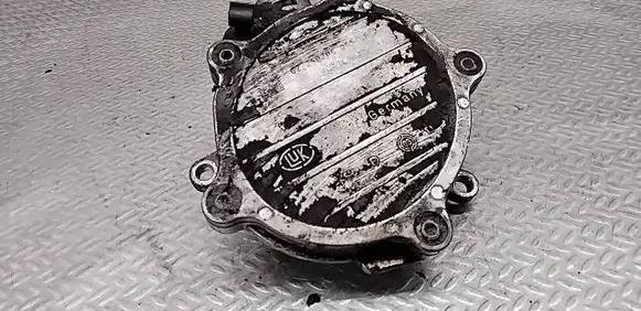 Audi A6 S6 C6 4F Vacuum pump 06E145100C 065146