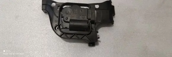 Audi S1 Air flap motor/actuator V3267002