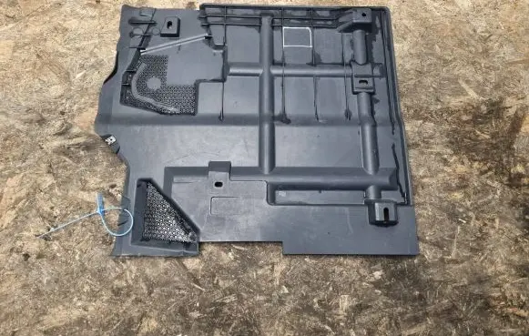 Front underbody cover/under tray