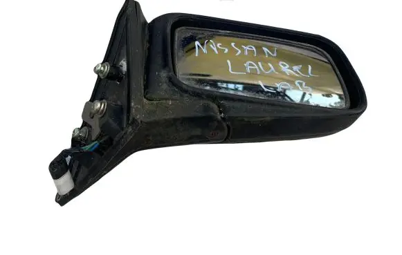Nissan Laurel Manual wing mirror 8087