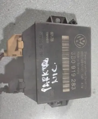 Volkswagen PASSAT B5.5 Parking PDC control unit/module 3B0919283 601728 170901S