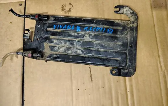 Opel Vivaro Fuel cooler (radiator) 