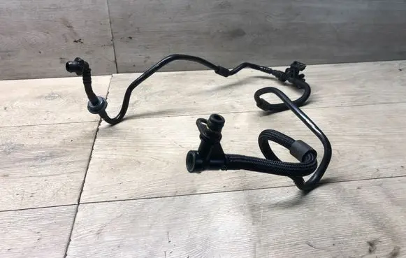 Volkswagen PASSAT B8 Vacuum line/pipe/hose 04L129456E