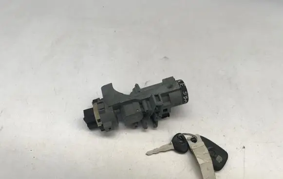 Mazda 323 F Ignition lock