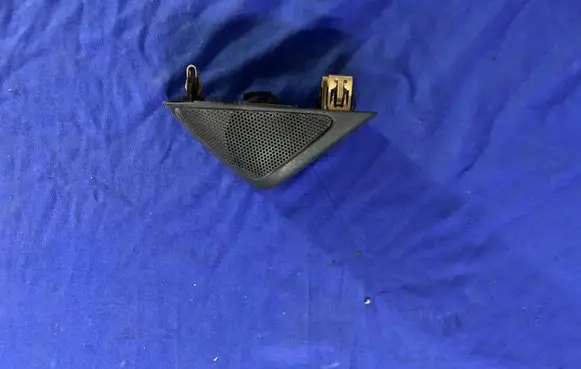 Chevrolet Camaro Front door high frequency speaker 13240950