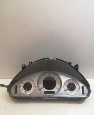 Mercedes-Benz E W211 Speedometer (instrument cluster) A2115400847