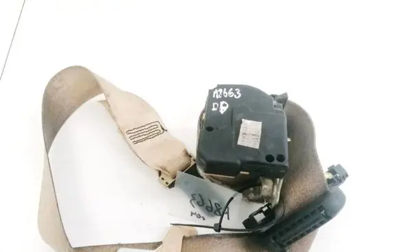 Ford Mondeo Mk III Front seatbelt 1S71FS1295 33034950