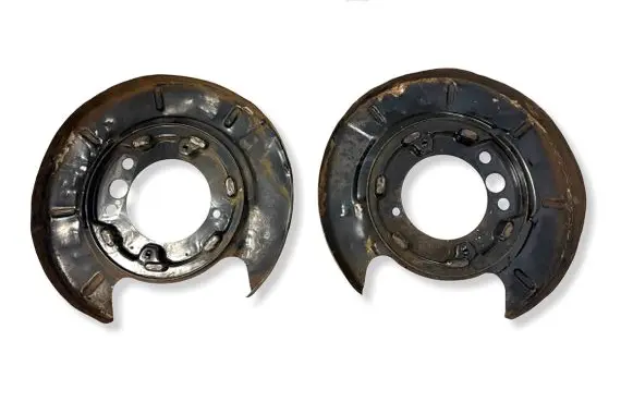 Nissan X-Trail T30 Rear brake disc plate dust cover 440208H300 440308H300
