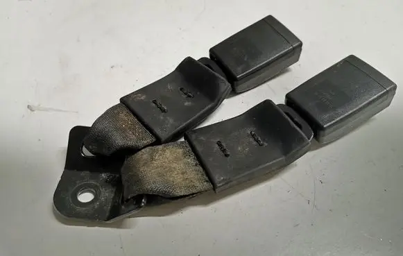 Buick Encore I Rear seatbelt buckle 42615064