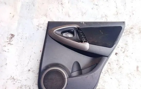 Toyota RAV 4 (XA30) Rear door card panel trim 67787X1B02