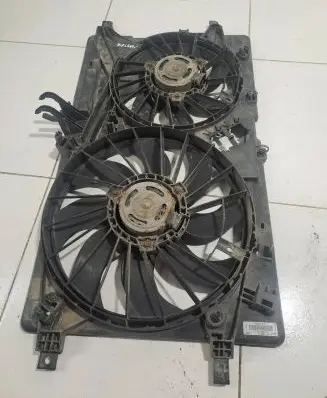 Renault Master III Radiator cooling fan shroud 214815872R 5020592