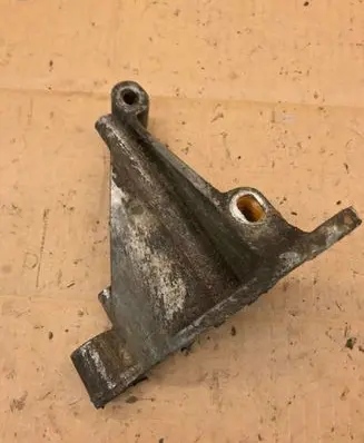 Volkswagen Golf II Power steering pump mounting bracket 037145531B