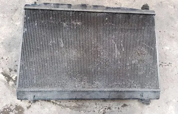 Toyota Avensis Verso Coolant radiator