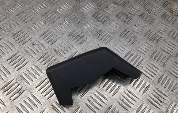 Porsche Macan (95B) Rear/tail light trim molding 95B945426E