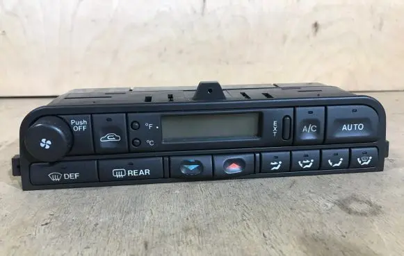 Jaguar XJ X308 Climate control unit LJA7690BB 1464306141