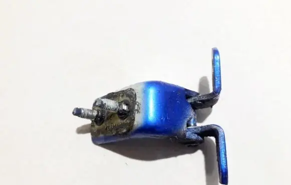 Suzuki Grand Vitara II Rear door lower hinge