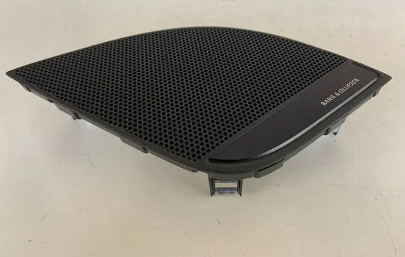 Side speaker trim/cover