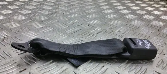 Toyota Avensis T270 Middle seatbelt buckle (rear) 7335005050