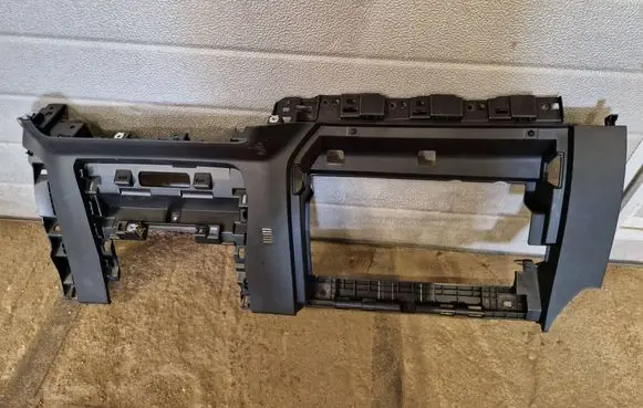 MG ZS Dashboard lower bottom trim panel 11585035