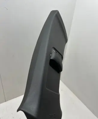 Volvo V40 (B) pillar trim (top) 31307225