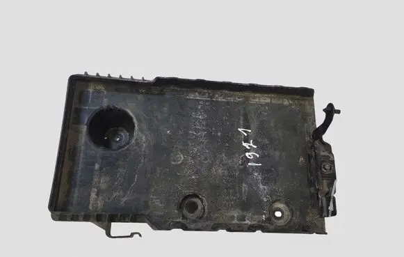 Volvo V40 Battery tray 31301934