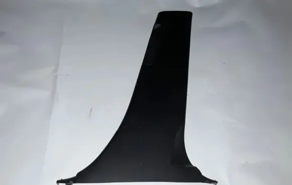 Subaru Forester SK (B) pillar trim (bottom)