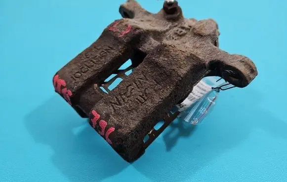 Rear brake caliper