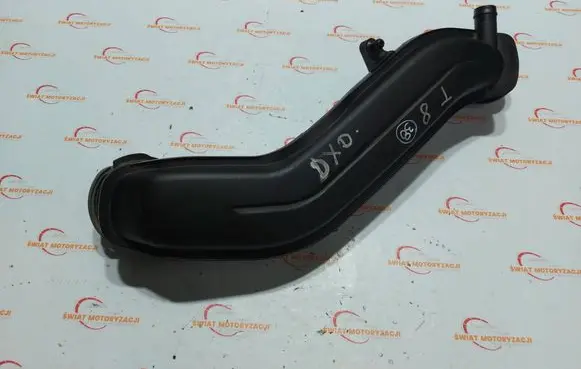 Audi Q3 F3 Turbo air intake inlet pipe/hose 05E145674AD