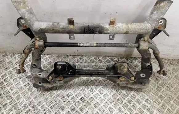 Mercedes-Benz C W204 Front subframe A2043230765