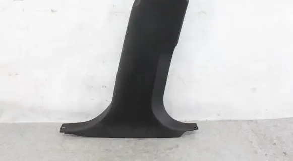 (B) pillar trim (bottom)