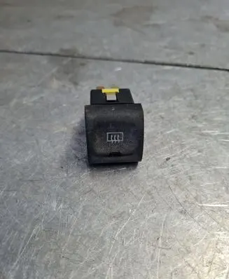 Windscreen/window heater switch