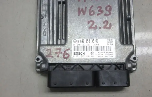 Mercedes-Benz Vito Viano W639 Engine control unit/module A6461533891