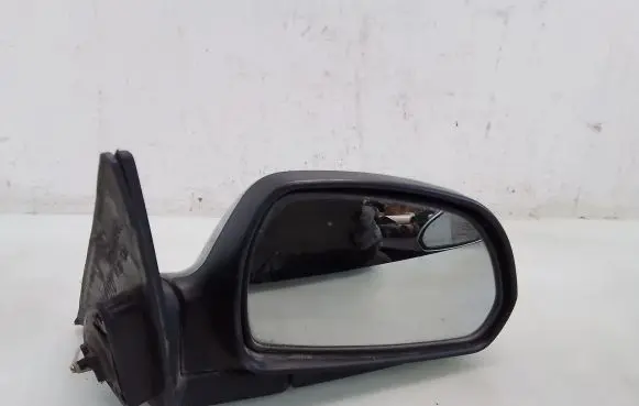 Hyundai Elantra Front door electric wing mirror