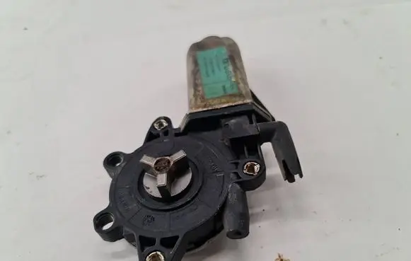 Volvo S40, V40 Front door window regulator motor FR1160094 113136102