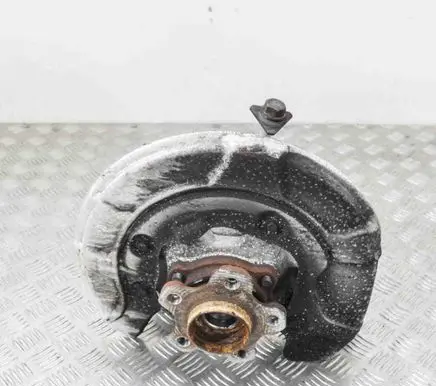 BMW 7 G11 G12 Rear wheel hub 6861801