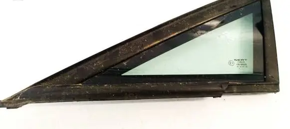 Seat Leon (1P) Front triangle window/glass 