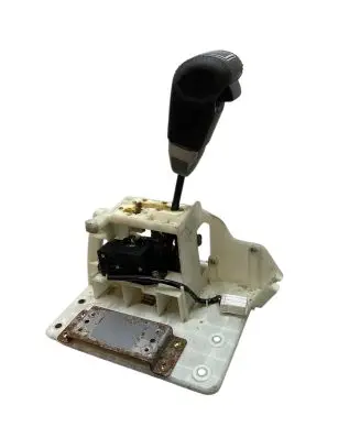 Mitsubishi Pajero Gear shifter/selector MR477654 XF410817