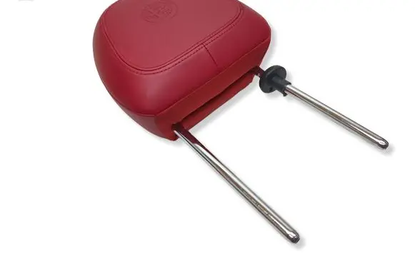 Alfa Romeo Giulia Front seat headrest 