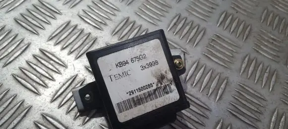 Mazda 323 Immobilizer control unit/module kb94675g2 3x3998