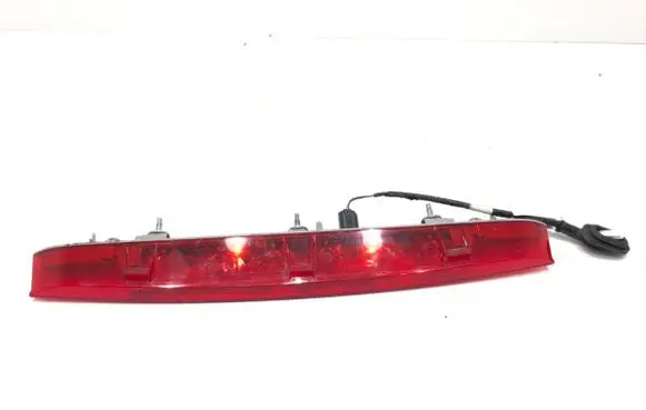 Honda CR-V Third/center stoplight