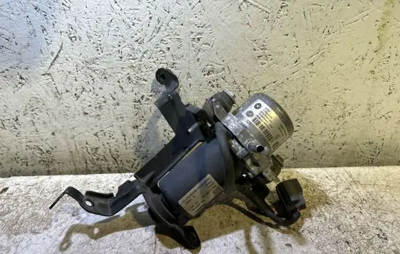 Chrysler Pacifica Vacuum pump P68274999AD 181660695 03492700
